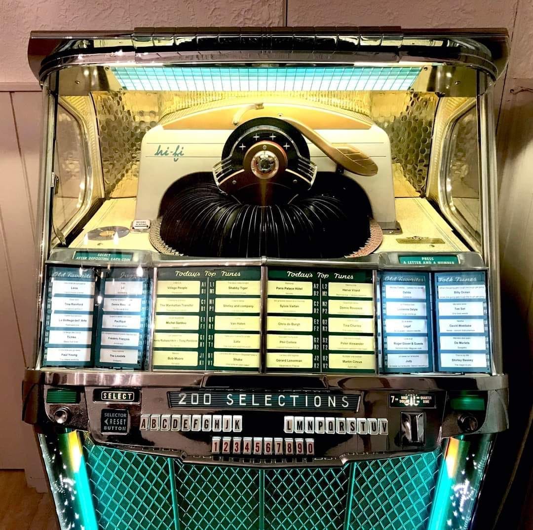 Wurlitzer 2100 Jukebox 1957 - JUKEBOX DOC